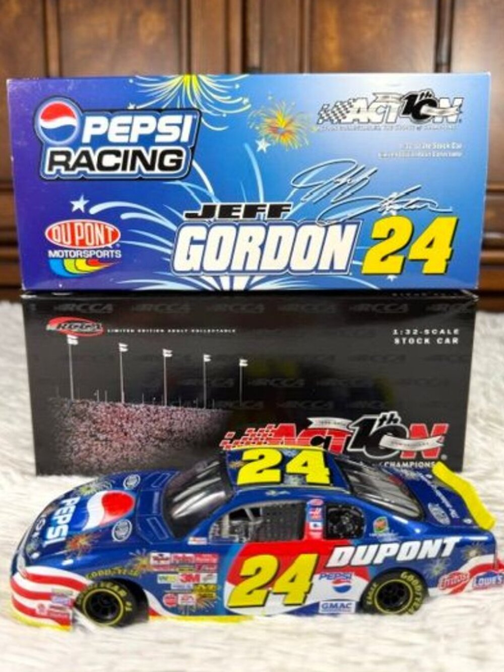 Vintage Jeff Gordon Pepsi Daytona 2002 Monte Carlo Club Car 1:32 Scale Stock Car